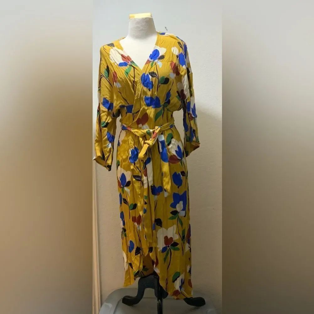 NWT! Olivaceous yellow floral wrap dress size M
